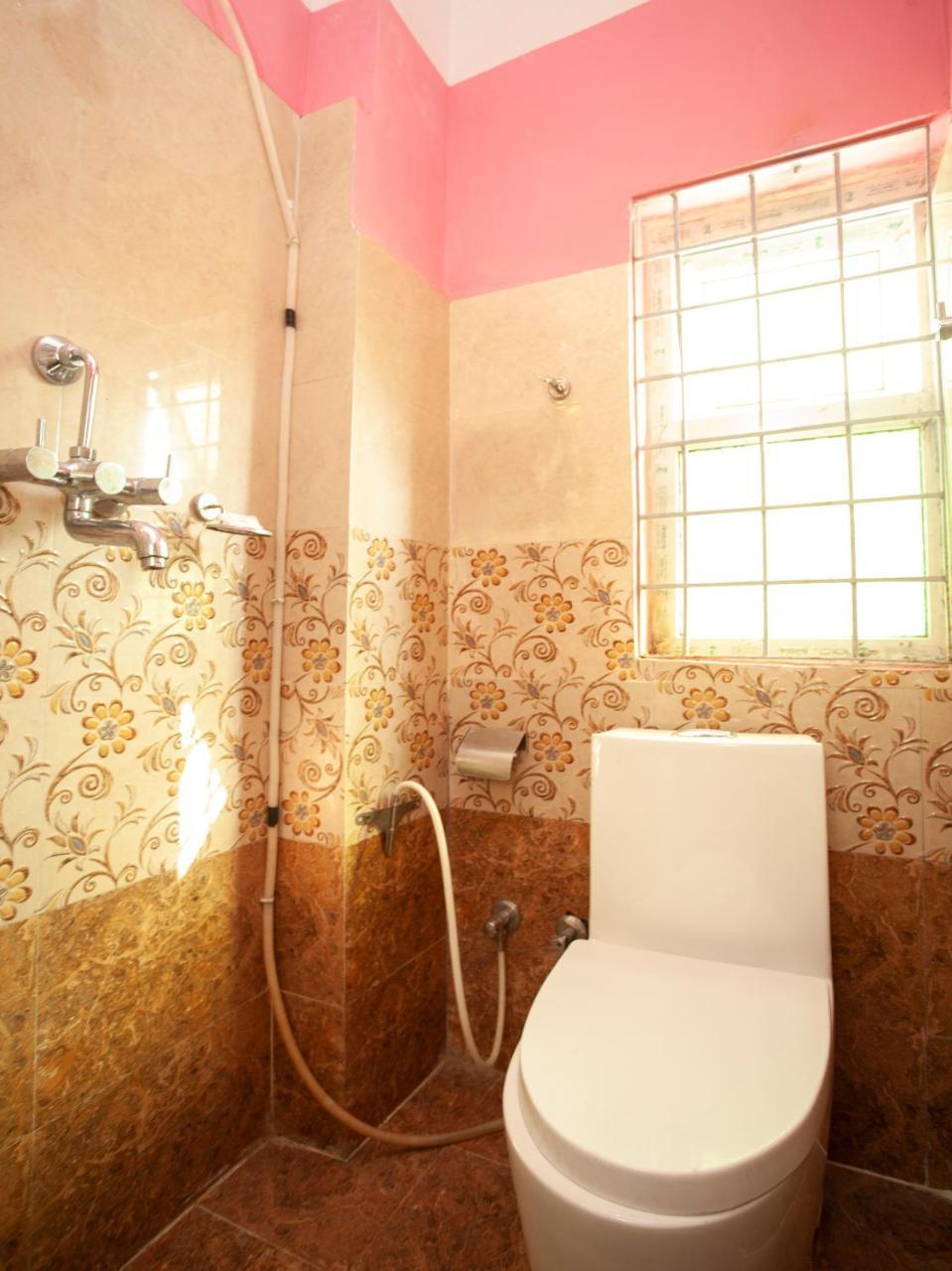 Oyo 195 Global Hotel And Resort Kathmandu Exterior photo