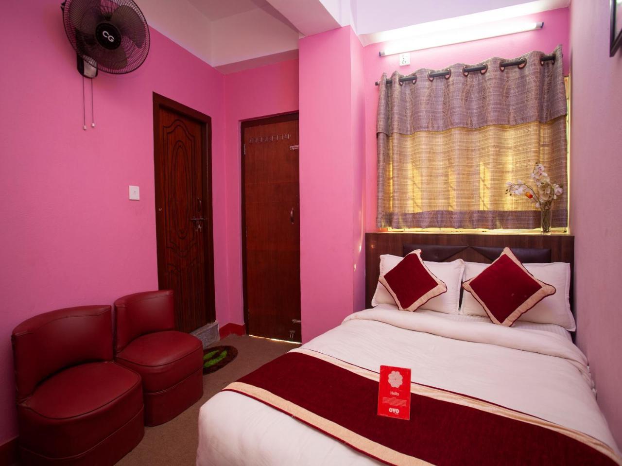 Oyo 195 Global Hotel And Resort Kathmandu Exterior photo